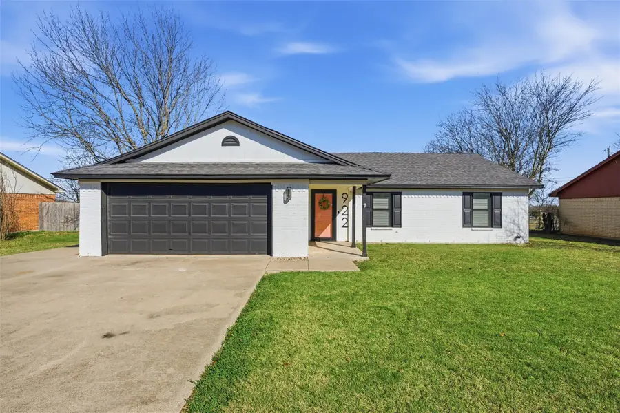 922 Vail Highlands Drive, Hewitt, TX 76643 - Image #2