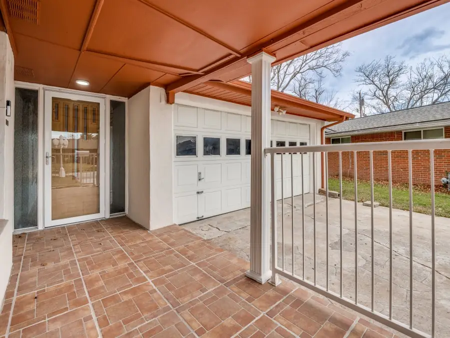3245 Gail Court, Irving, TX 75060 - Image #2