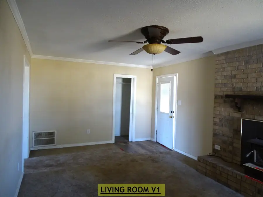 1921 Avenue O, Anson, TX 79501 - #3