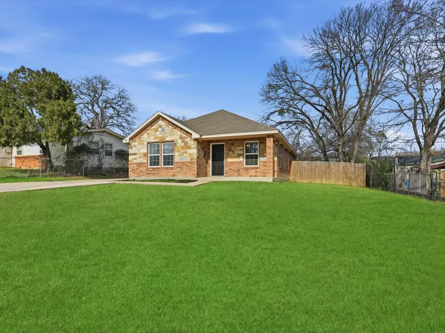 6409 Ramey Avenue, Fort Worth, TX 76112 - Image #2