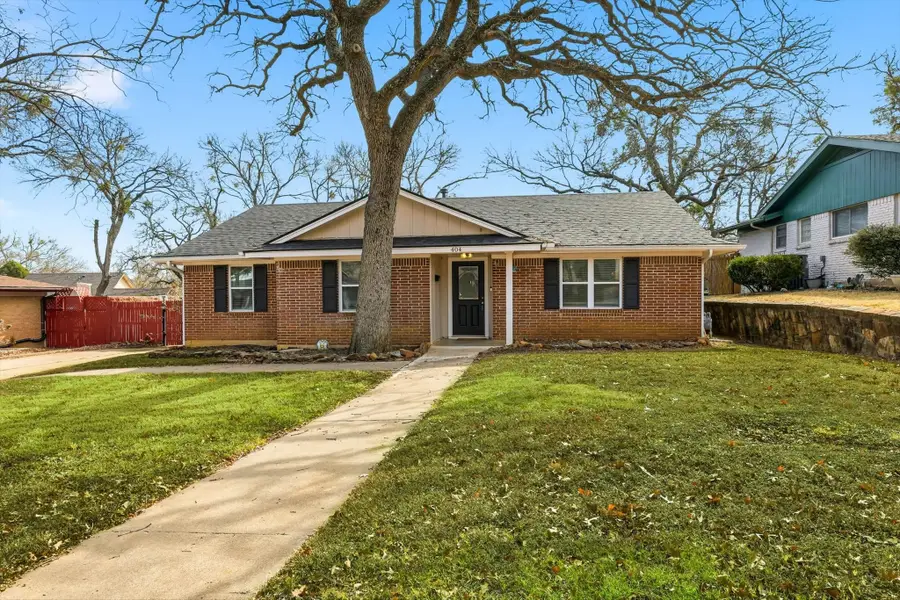 404 E Huitt Lane, Euless, TX 76040 - Image #3