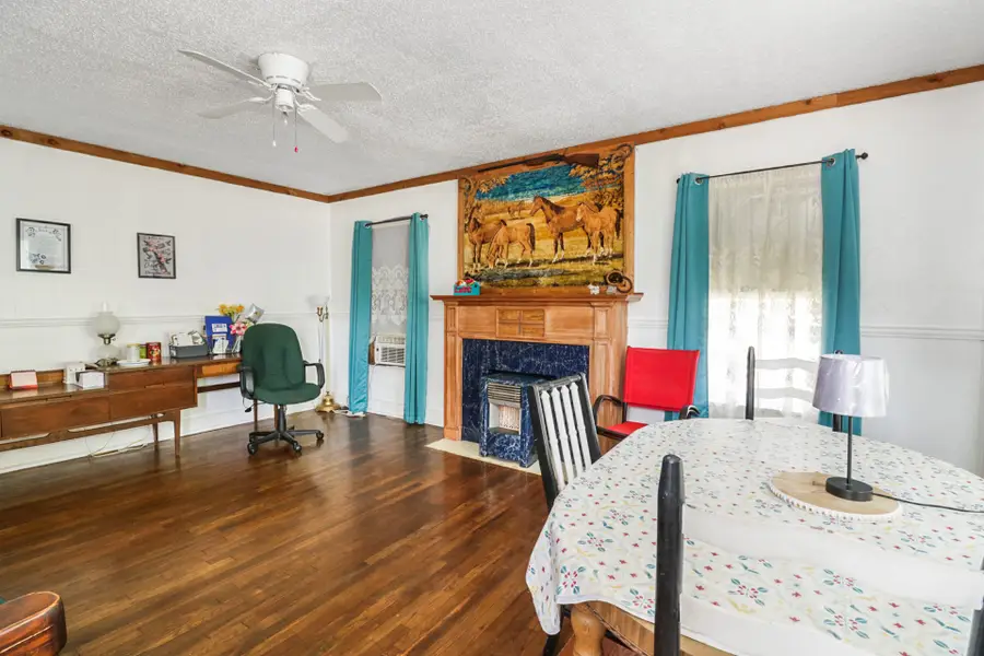 605 W Walnut Street, Coleman, TX 76834 - #3