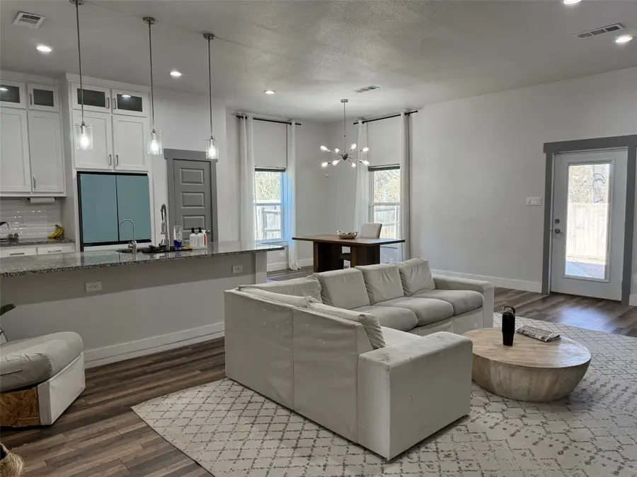 1009 E Buffalo Street, Forney, TX 75126 - Image #2