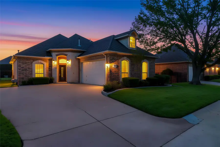 405 Westbury Court, Arlington, TX 76013 - Image #2