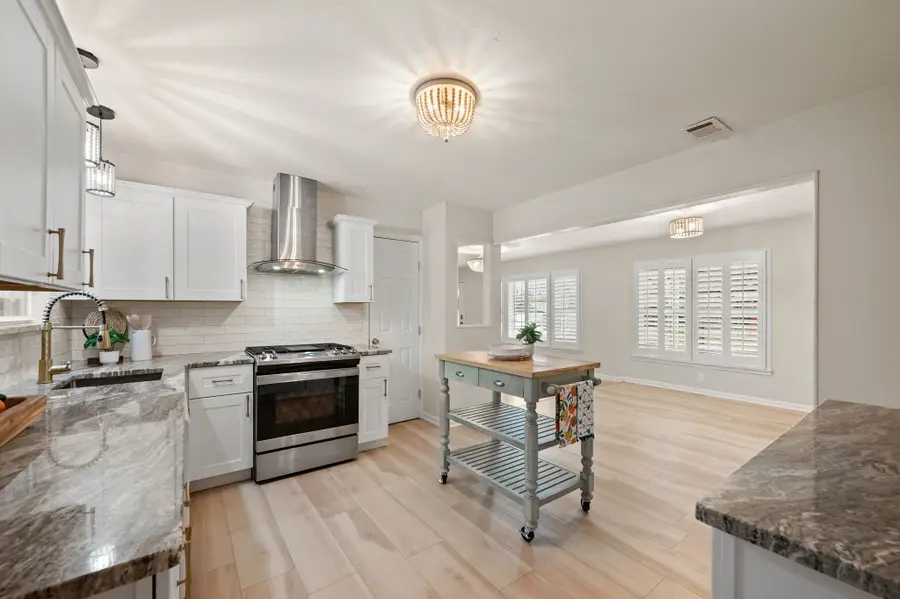 2900 Spruce Park Drive, Richland Hills, TX 76118 - Image #3