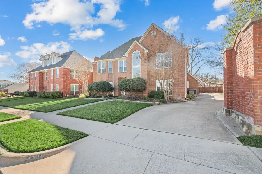 3100 Willow Creek Way, Bedford, TX 76021 - #3