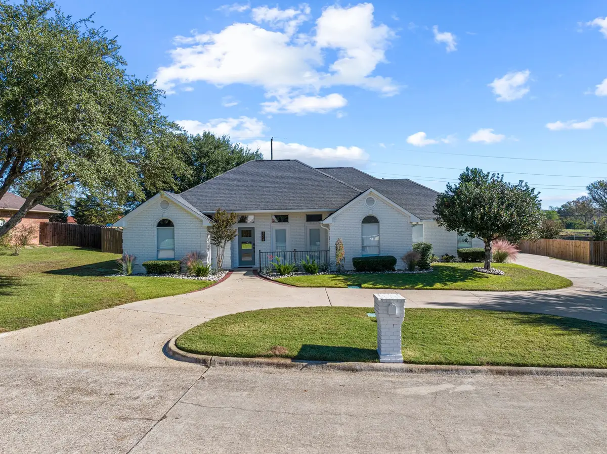 3008 Masters Drive, Mount Pleasant, TX 75455 - Image #1