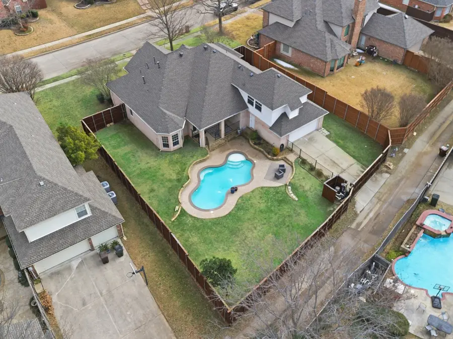 7713 Brushfield Drive, Plano, TX 75025 - Image #3