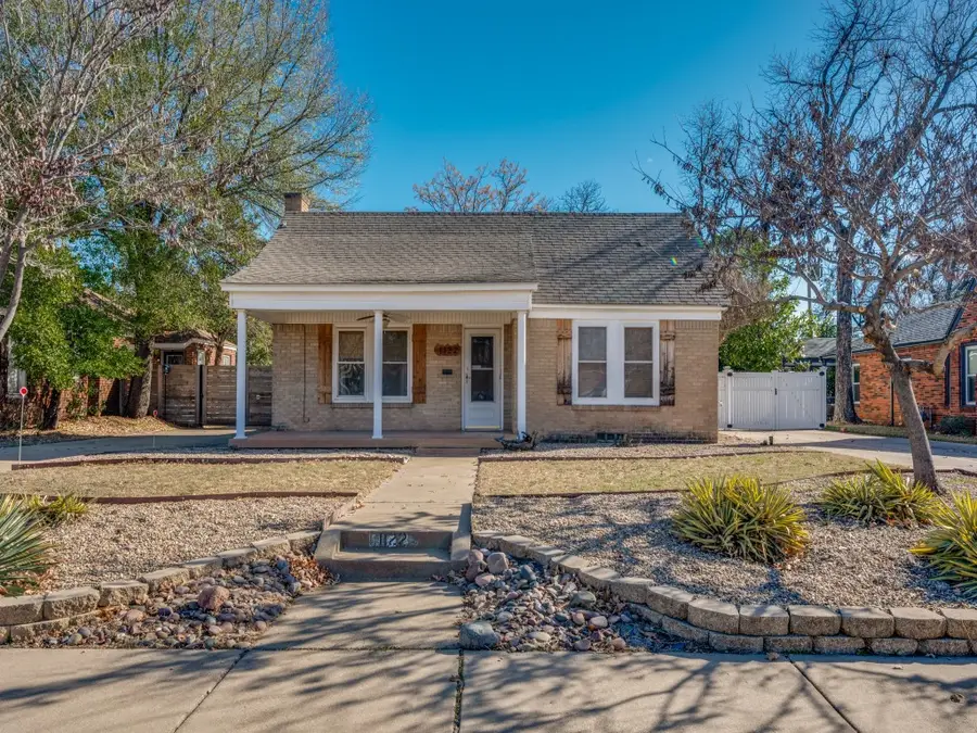 1122 Bonnie Brae Avenue, Fort Worth, TX 76111 - Image #2