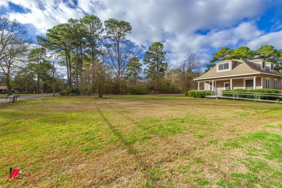 2040 Mccutcheon Avenue, Shreveport, LA 71108 - #2