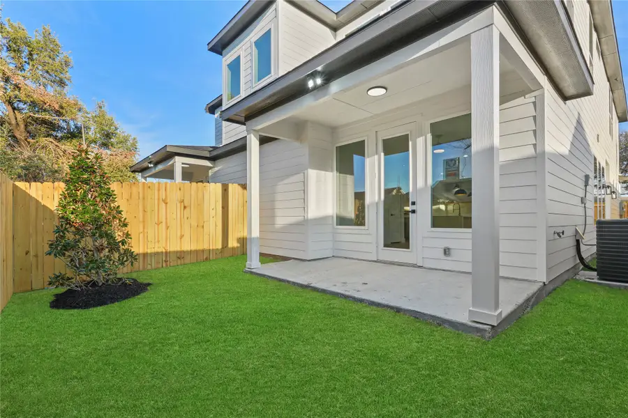 1709 & 1711 Garden Drive, Dallas, TX 75215 - Image #3