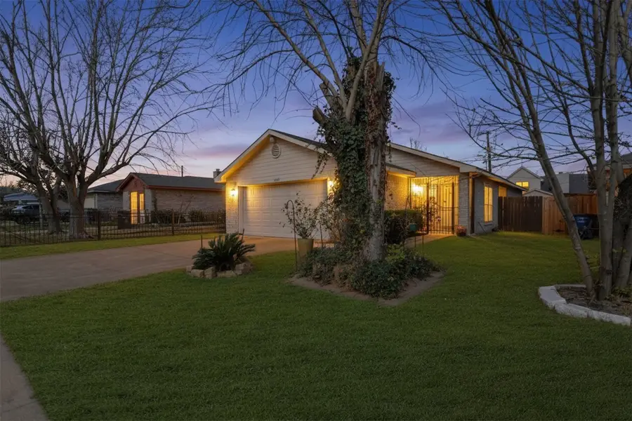 10419 Blackjack Oaks Drive, Dallas, TX 75227 - Image #2