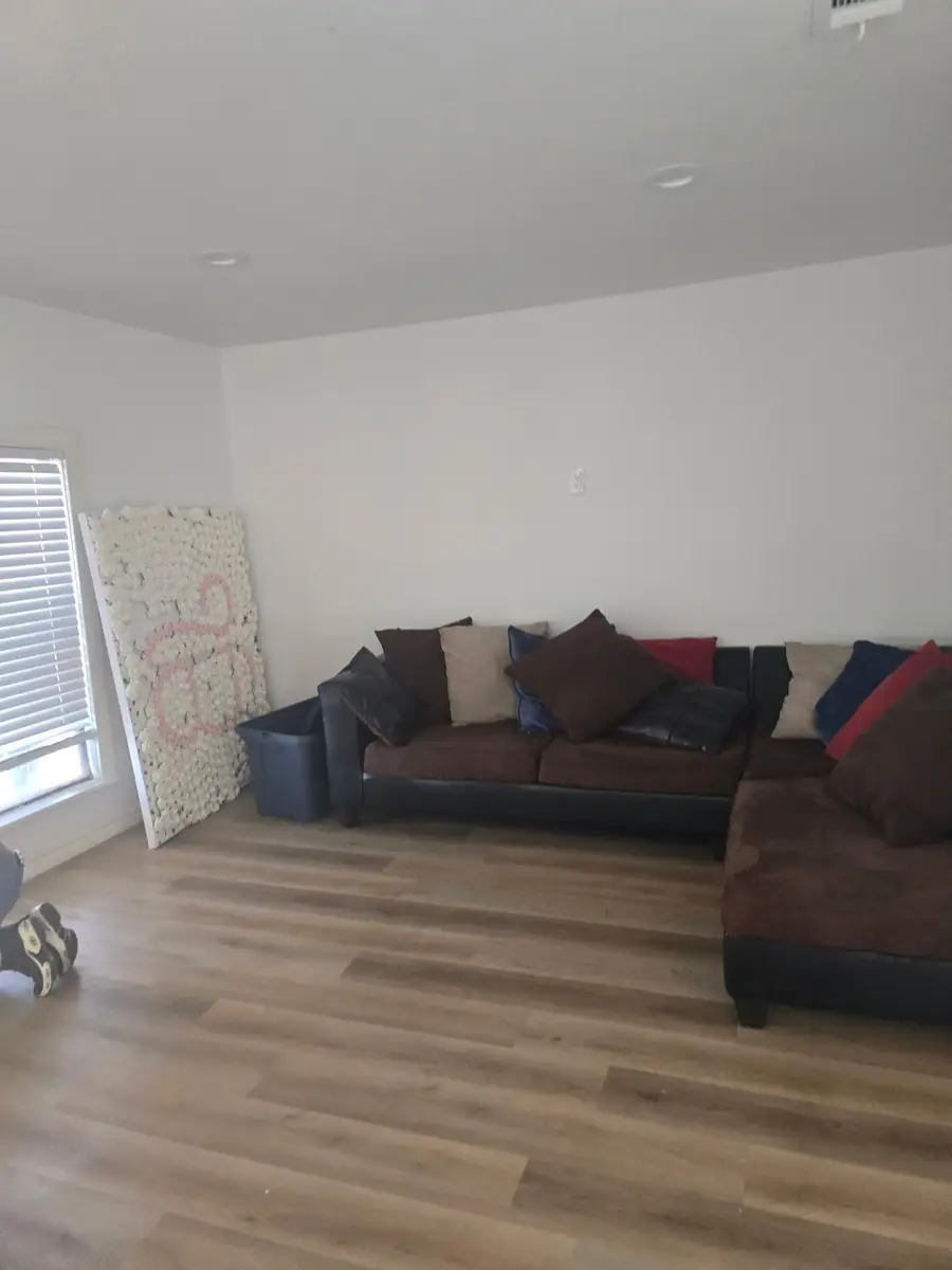 1410 Doyle Avenue, Dallas, TX 75203 - Image #2