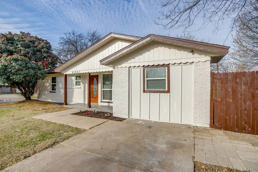 4901 Camille Court, Fort Worth, TX 76135 - Image #3