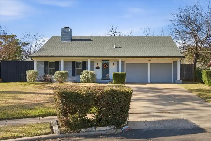 1140 Gloucester Court S, Irving, TX 75062 - Image #2