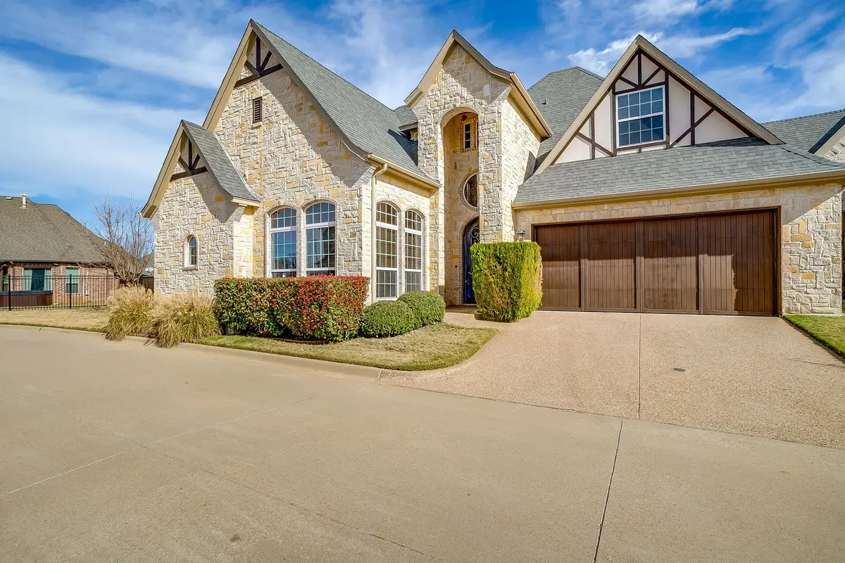 2414 Vineyard Drive, Granbury, TX 76048 - Image #1
