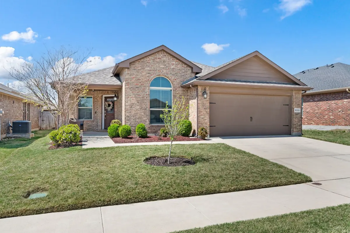 9313 Herringbone Drive, Fort Worth, TX 76131 - #1