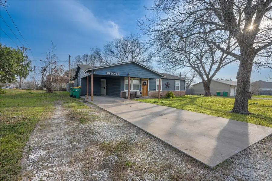 200 W Greenbriar Street, Robinson, TX 76706 - #3