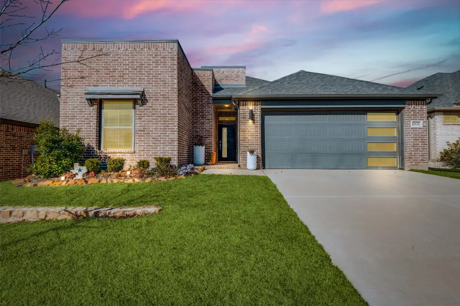 10636 Enchanted Rock Way, Fort Worth, TX 76126 - Image #2