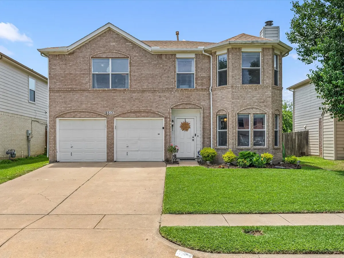 8513 Horse Whisper Lane, Fort Worth, TX 76131 - Image #1