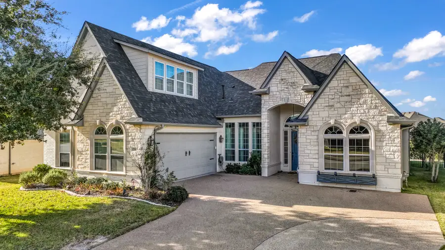 1318 Amsterdam Court, Granbury, TX 76048 - Image #2