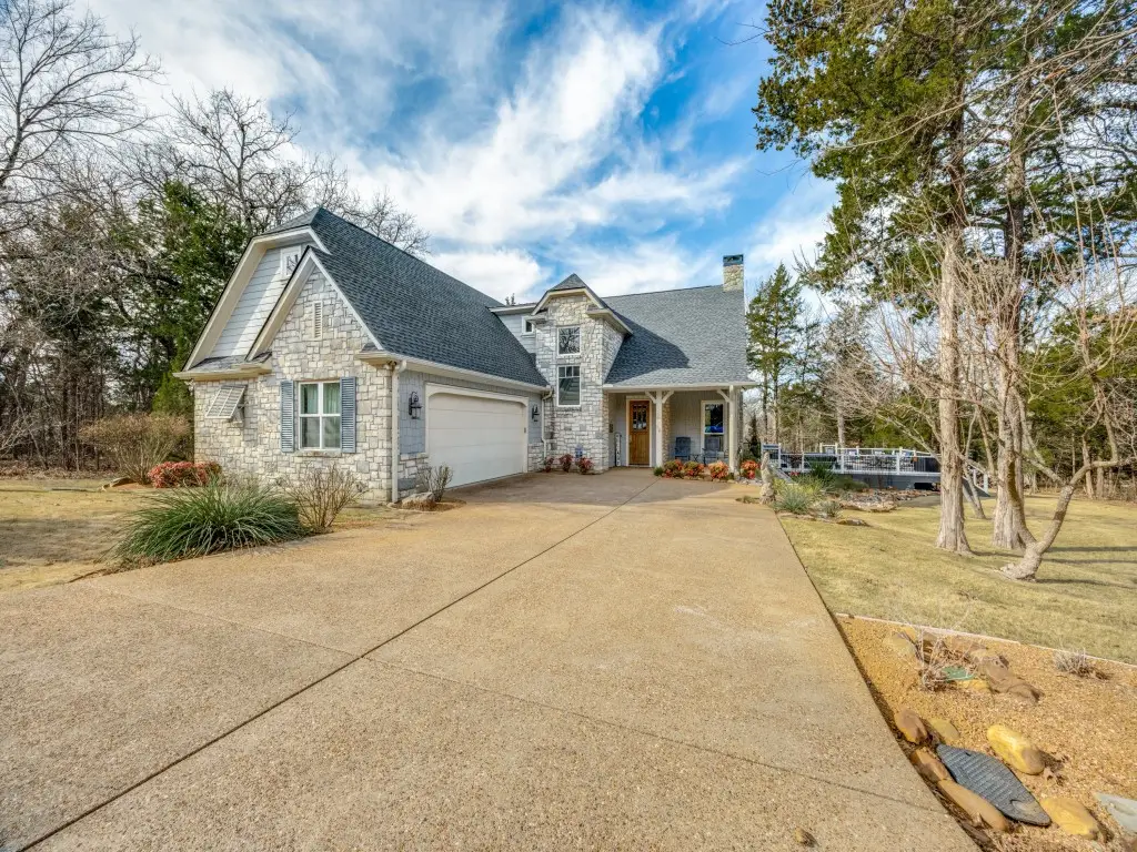 107 Memorial Street, Gordonville, TX 76245 - #1