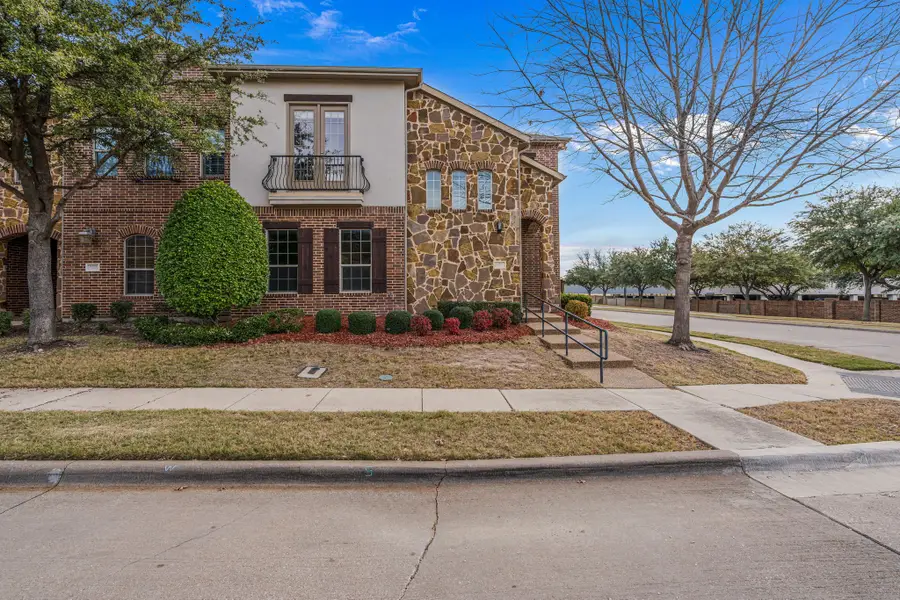 8604 Calvin Road, Irving, TX 75063 - Image #2