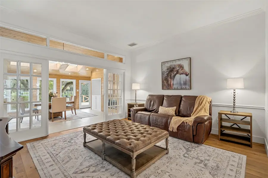 227 Oak Creek Circle, Waco, TX 76657 - Image #3