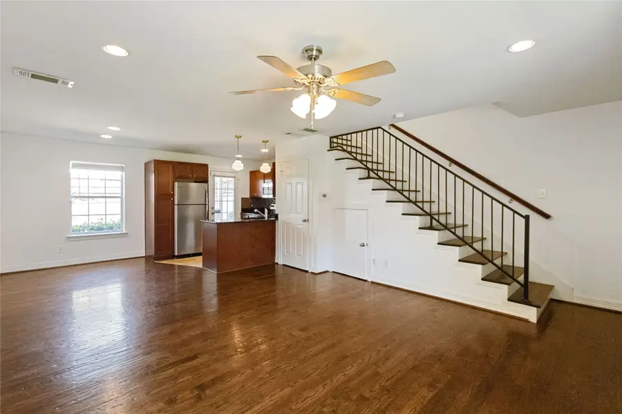 4804 Bradford Drive, Dallas, TX 75219 - Image #2