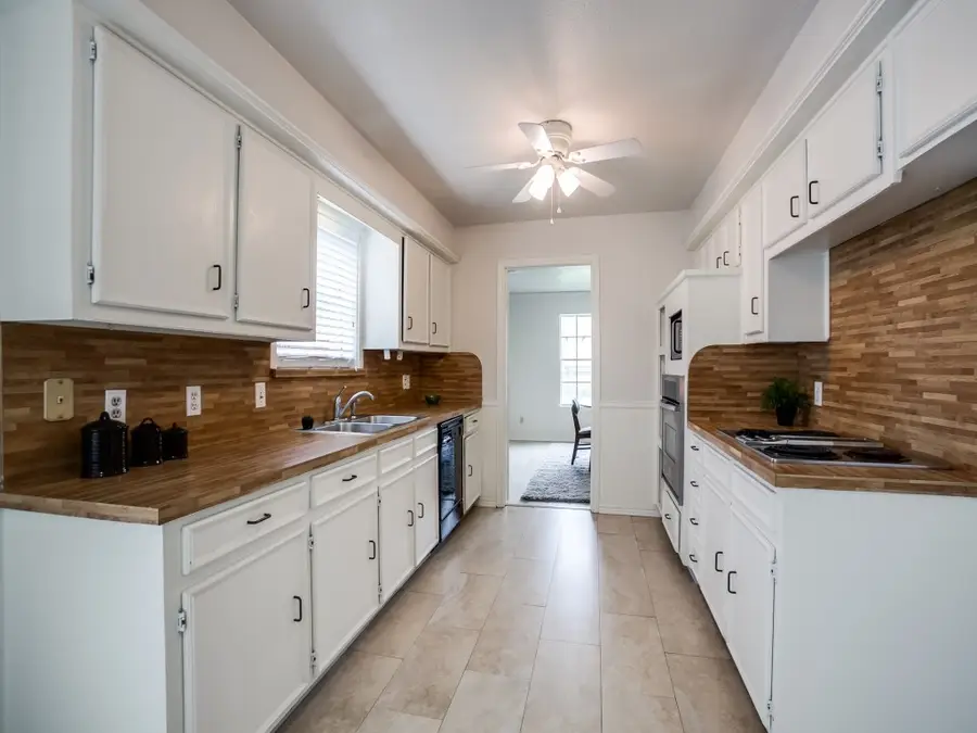 10618 Sandpiper Lane, Dallas, TX 75230 - #2