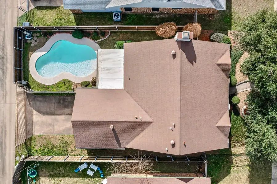 3836 O B Crowe Drive, Dallas, TX 75227 - Image #2