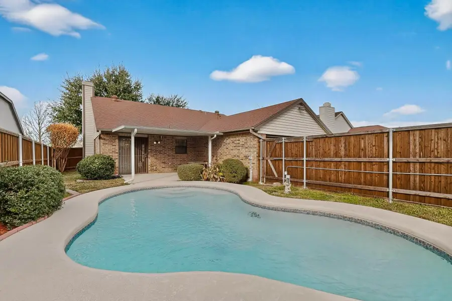 3836 O B Crowe Drive, Dallas, TX 75227 - Image #3