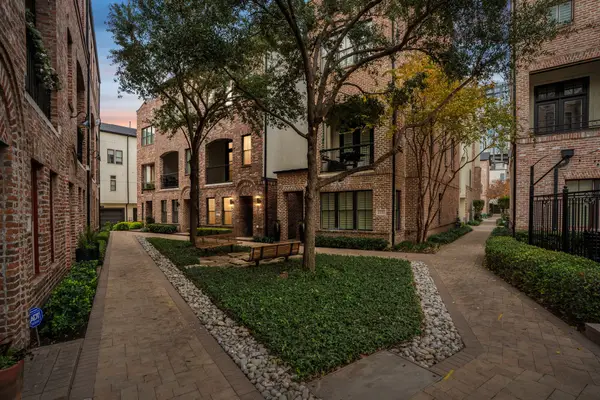 2138 Aylesport Drive, Dallas, TX 75201