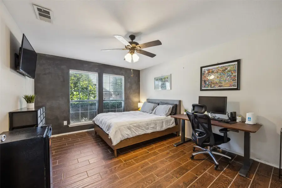 9121 Liberty Crossing Drive, Fort Worth, TX 76131 - Image #3