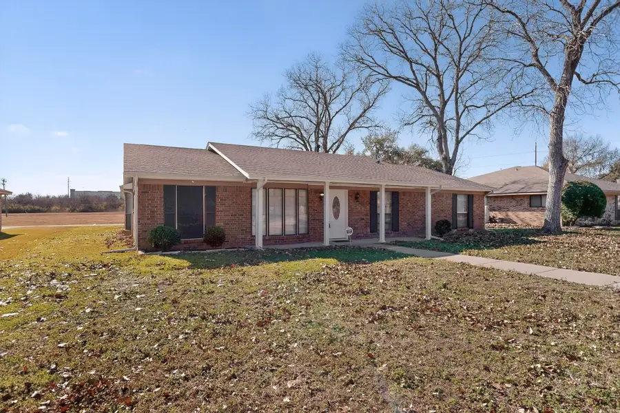 2134 Wellington Drive, Grand Prairie, TX 75051 - #3