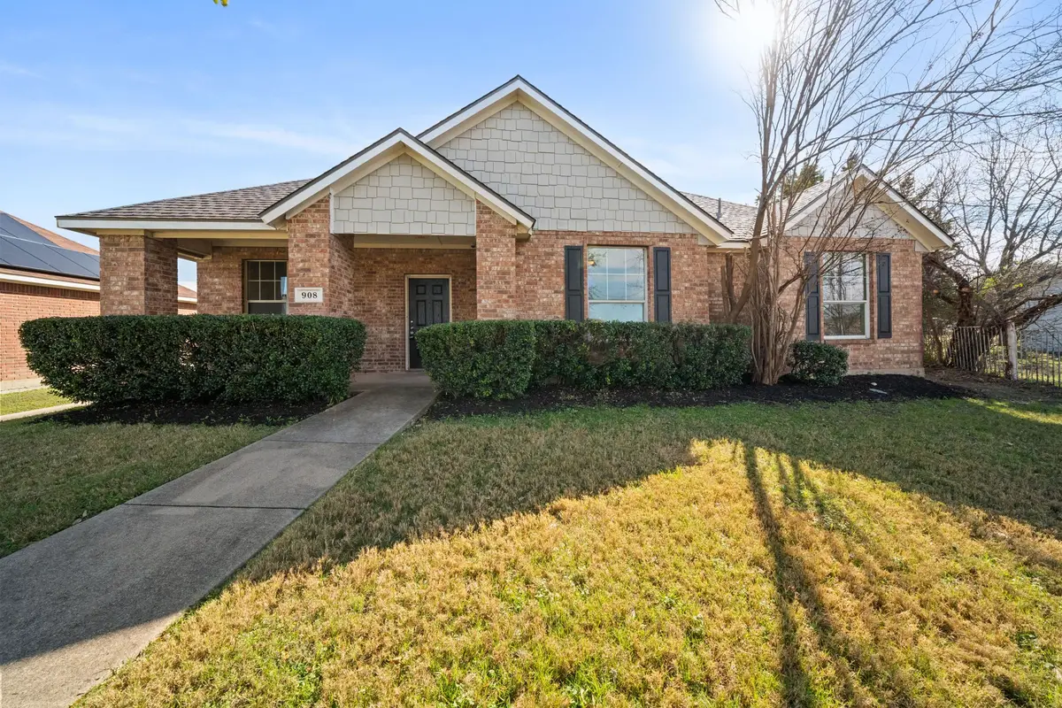 908 W Wintergreen Road, Lancaster, TX 75134 - #1