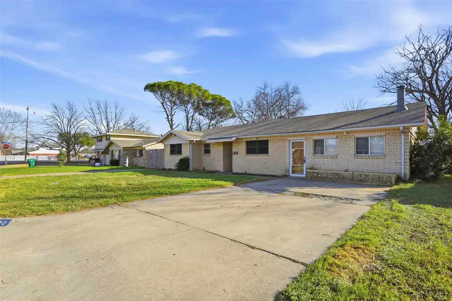 5420 Jane Anne Street, Haltom City, TX 76117 - #2