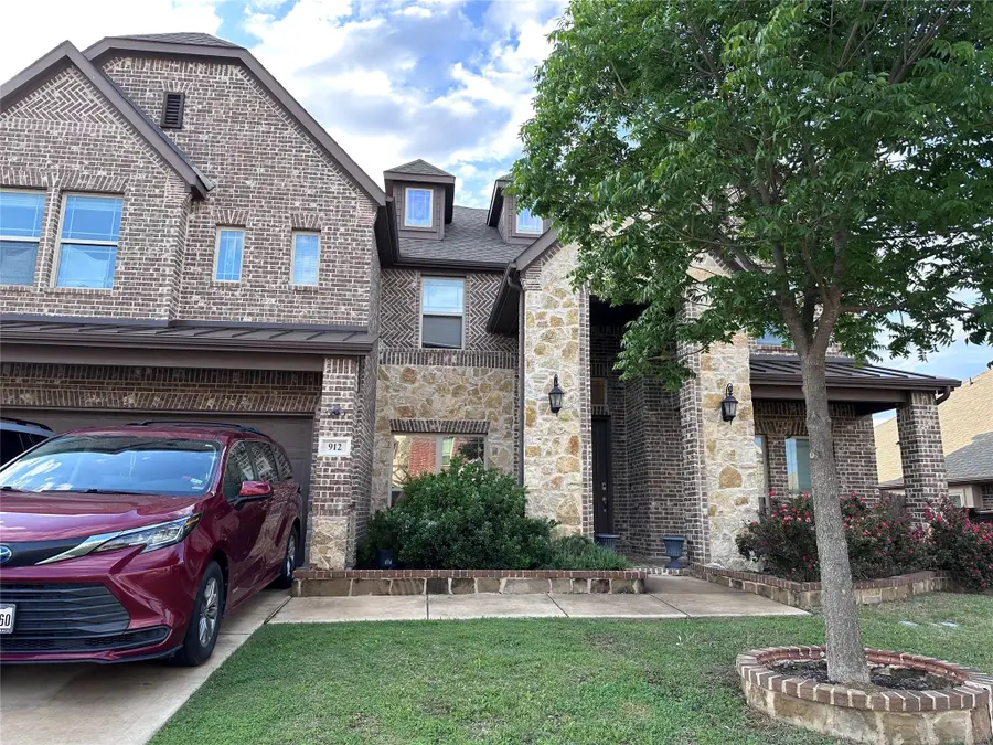 912 Foxtail Drive, Mansfield, TX 76063 - Image #3