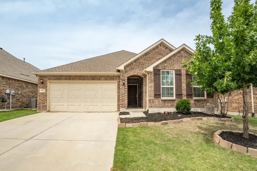 6620 Roaring Creek, Justin Roanoke, TX 76226 - #2