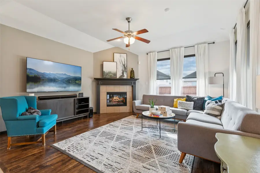 1121 Crest Meadow Drive, Fort Worth, TX 76052 - #2