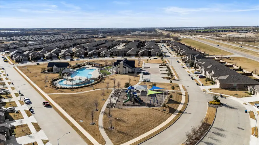 16032 Farringdon Street, Fort Worth, TX 76052 - Image #2