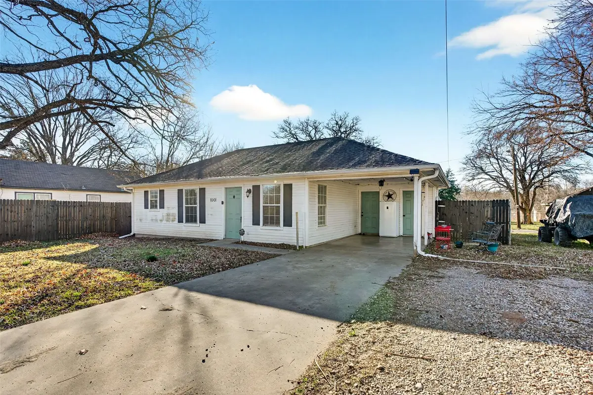 1001 S 4th Street, Bonham, TX 75418 - #1