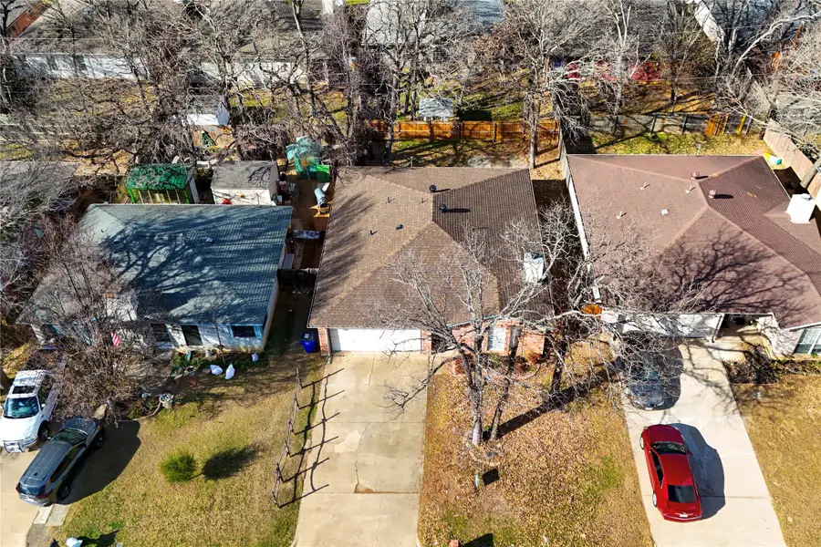 1116 Hidden Creek Drive, Mansfield, TX 76063 - Image #3