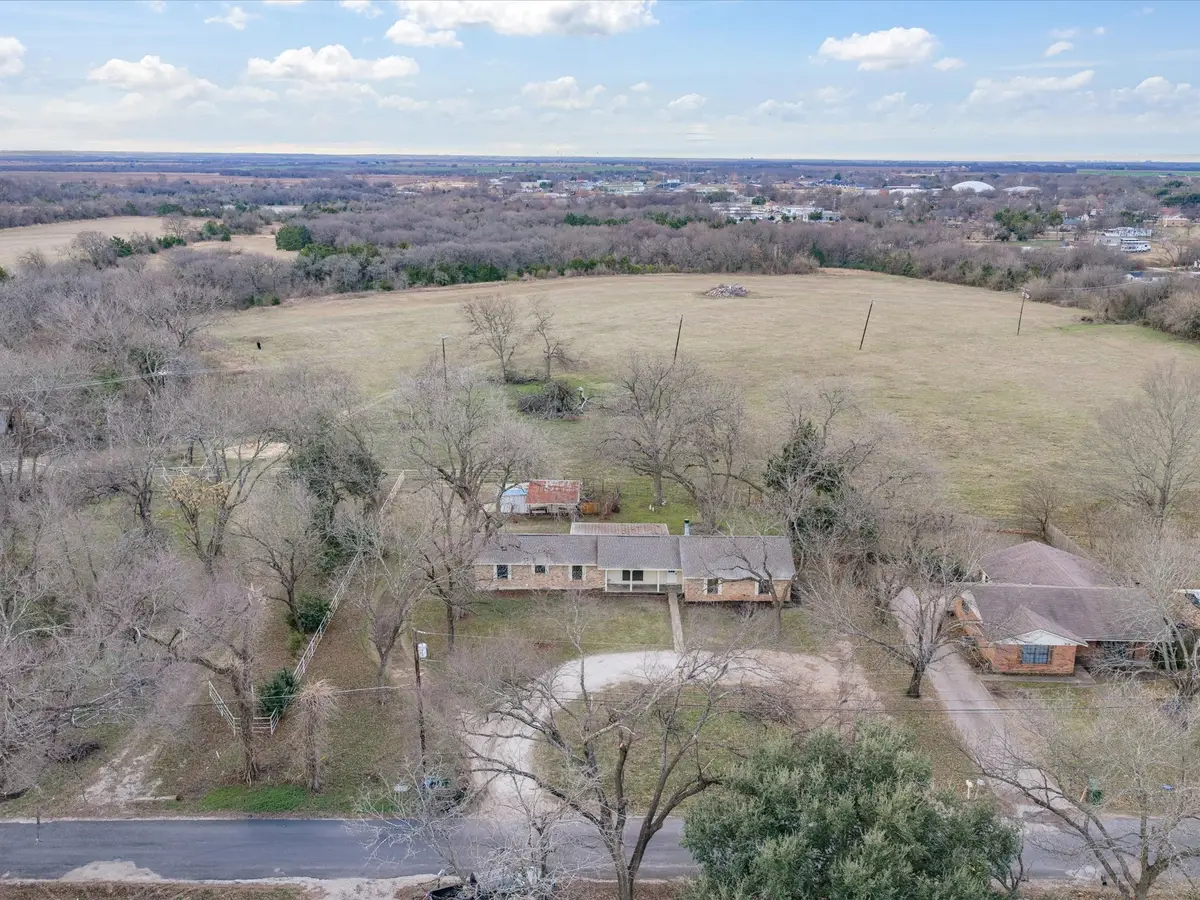 514 Dallas Street, Italy, TX 76651 - Image #1