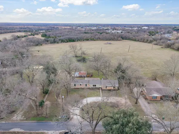 514 Dallas Street, Italy, TX 76651