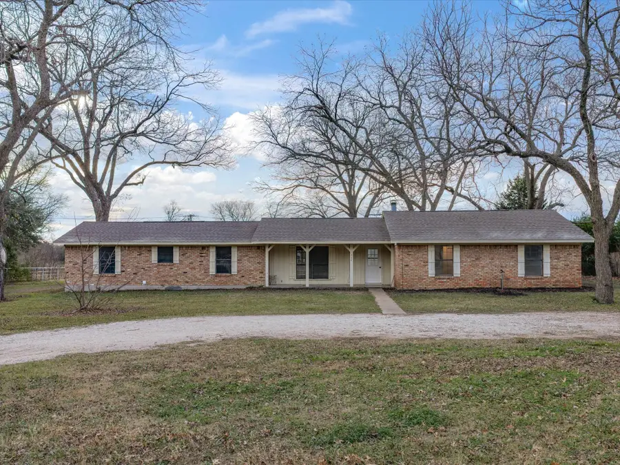 514 Dallas Street, Italy, TX 76651 - Image #3