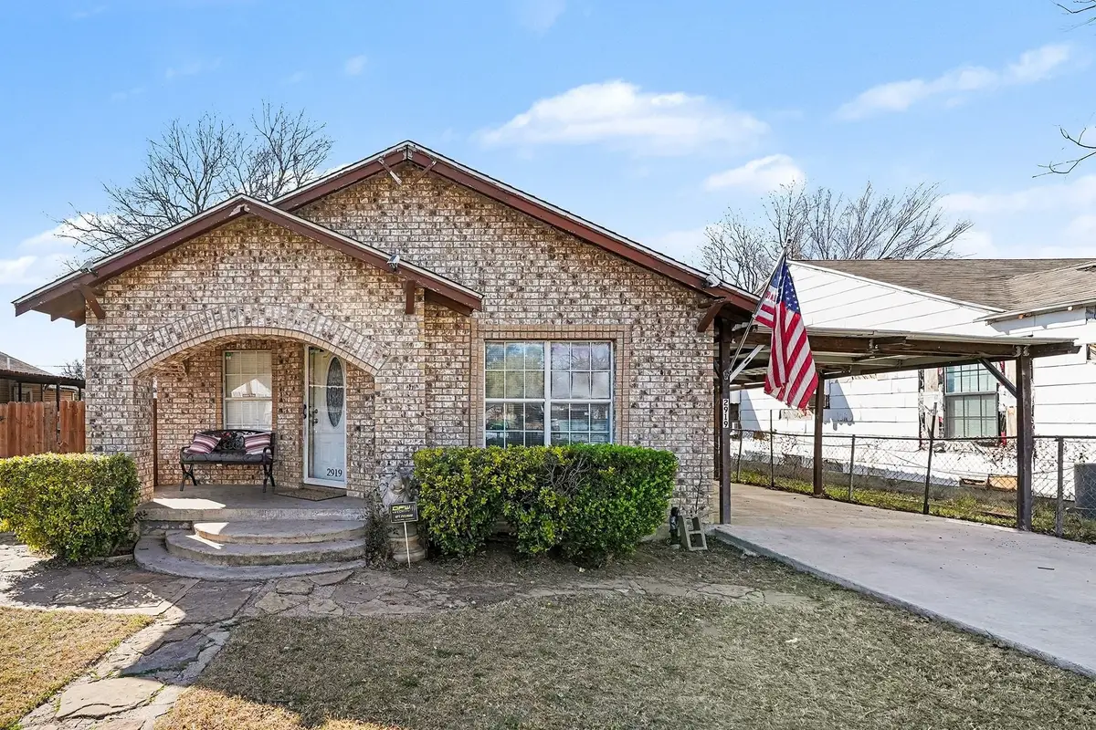 2919 NW 23rd Street, Fort Worth, TX 76106 - Image #1
