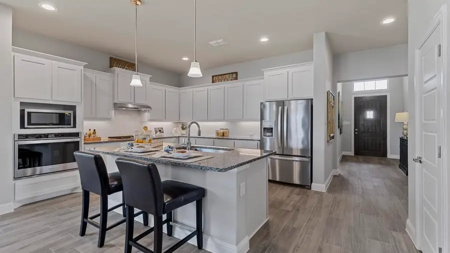 11205 Treehouse Trail, Justin, TX 76247 - Image #2