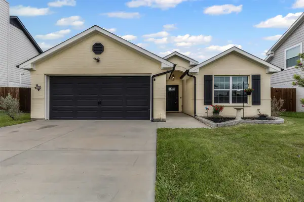 2104 Shane Avenue, Fort Worth, TX 76134