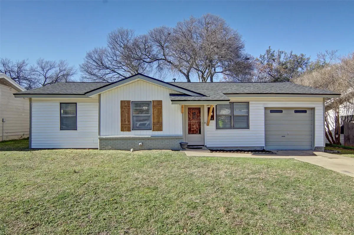 314 Live Oak Lane, Weatherford, TX 76086 - Image #1